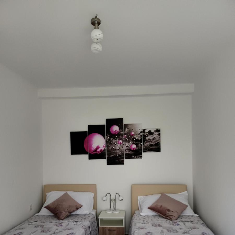 The A View Apartman *